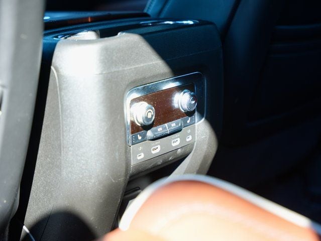2023 GMC Yukon XL Denali Ultimate - Photo 12