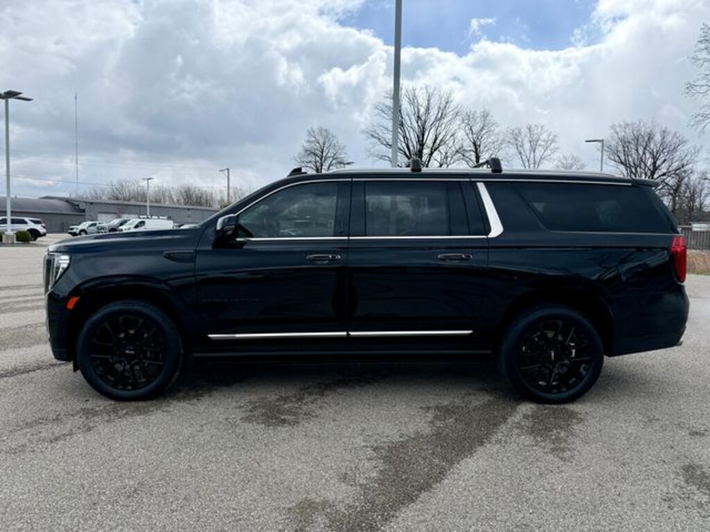 Used 2023 GMC Yukon XL Denali SUV