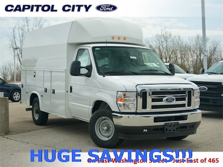 2025 Ford E-350 Cutaway Base Cab/Chassis