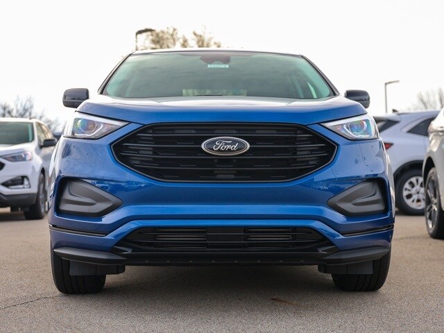 2024 Ford Edge SE photo 2