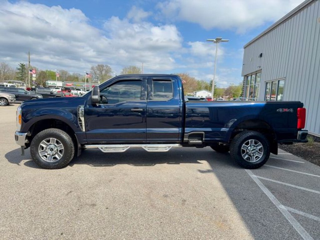 Used 2025 Ford F-350SD XLT Truck