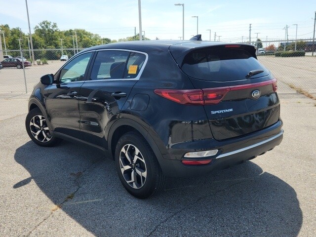 2021 Kia Sportage LX photo 3