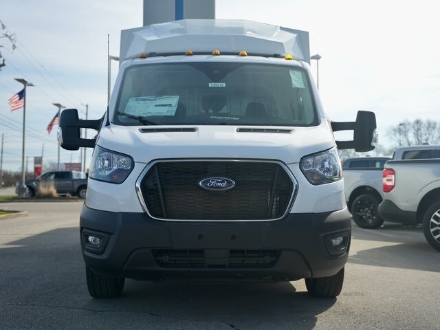 2024 Ford Transit photo 2