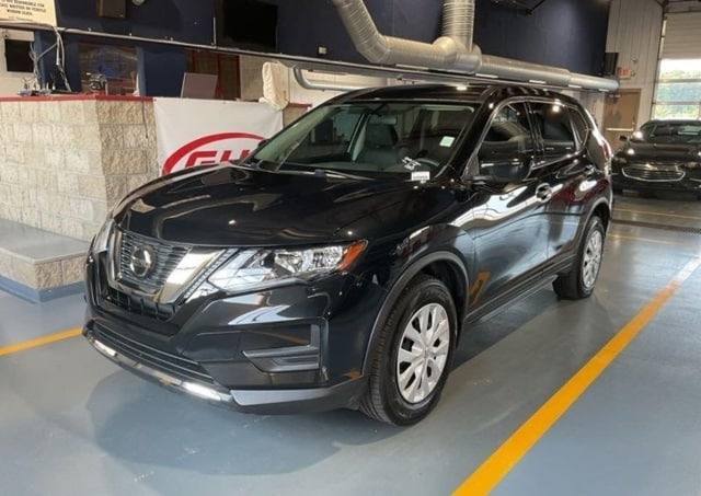 Used 2018 Nissan Rogue S with VIN 5N1AT2MV5JC741219 for sale in Indianapolis, IN