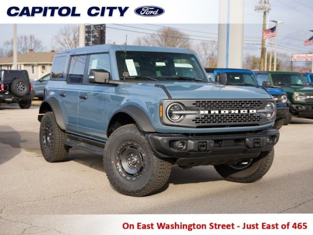 New 2025 Ford Bronco Badlands SUV