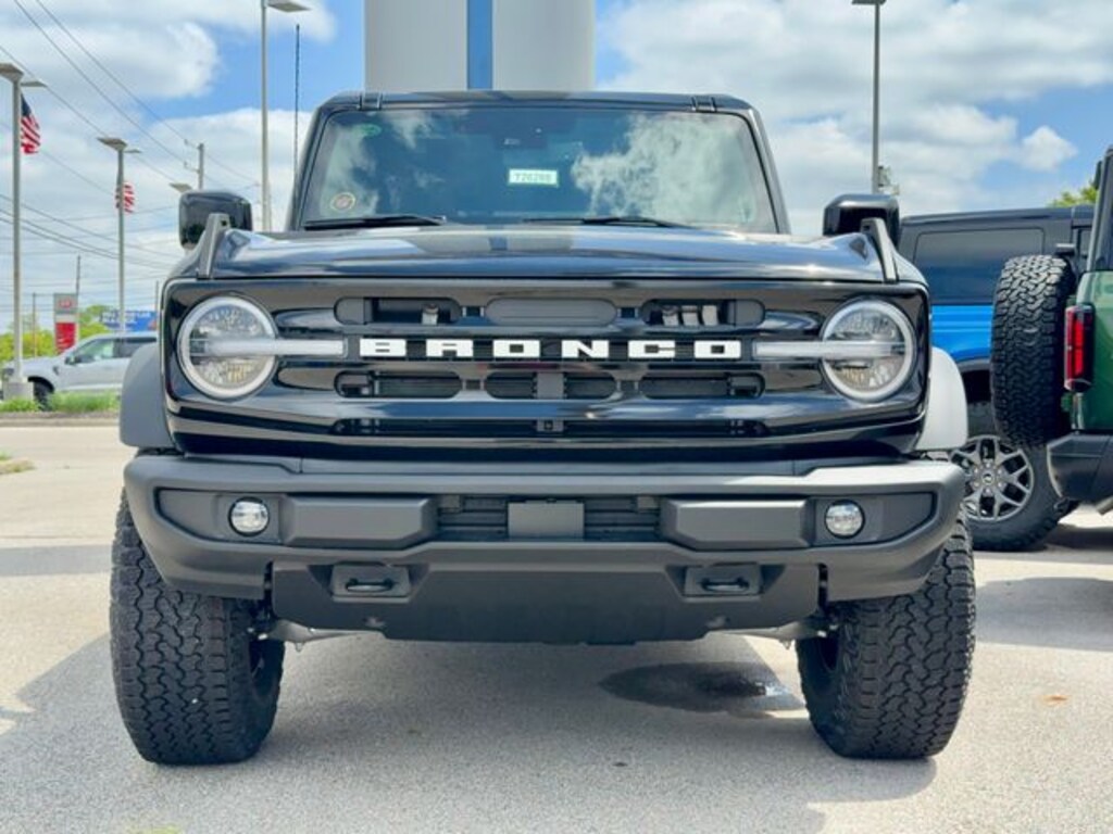New 2026 Ford Bronco Outer Banks SUV