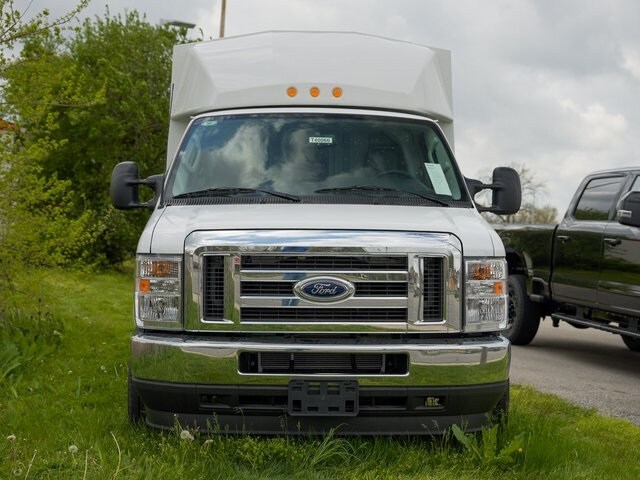 2024 Ford E-350 Base photo 2