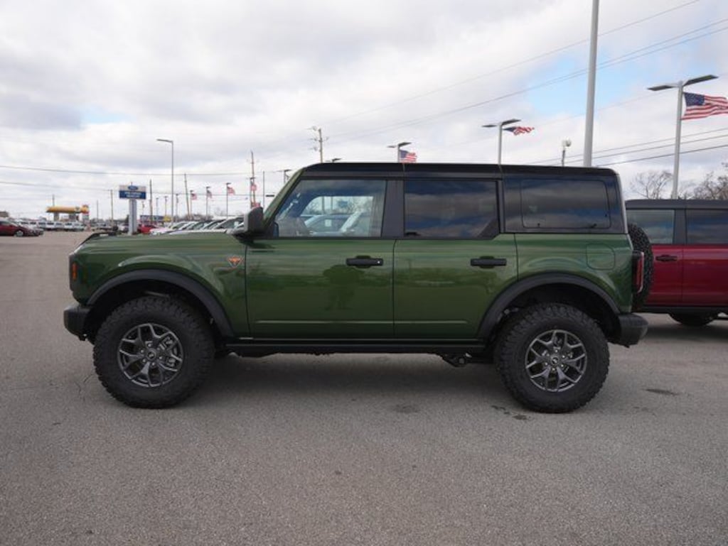 New 2025 Ford Bronco Badlands SUV