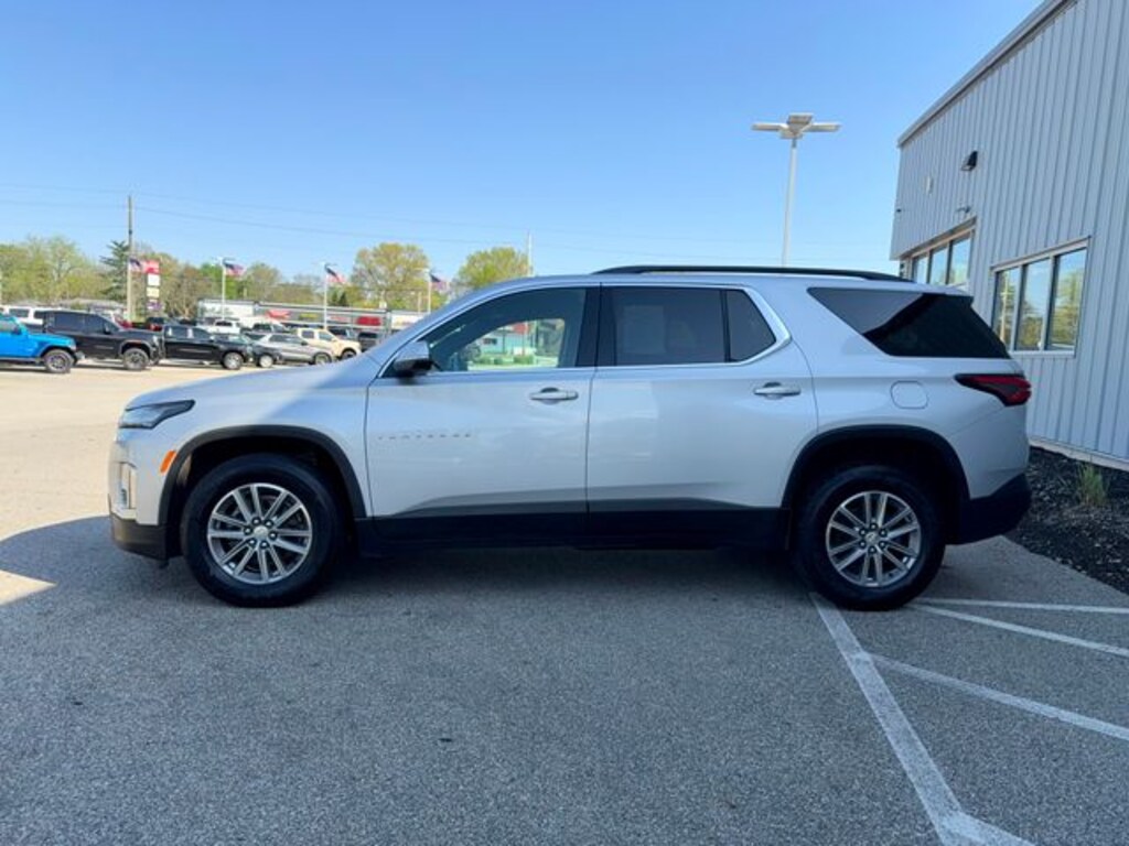 Used 2022 Chevrolet Traverse LT SUV