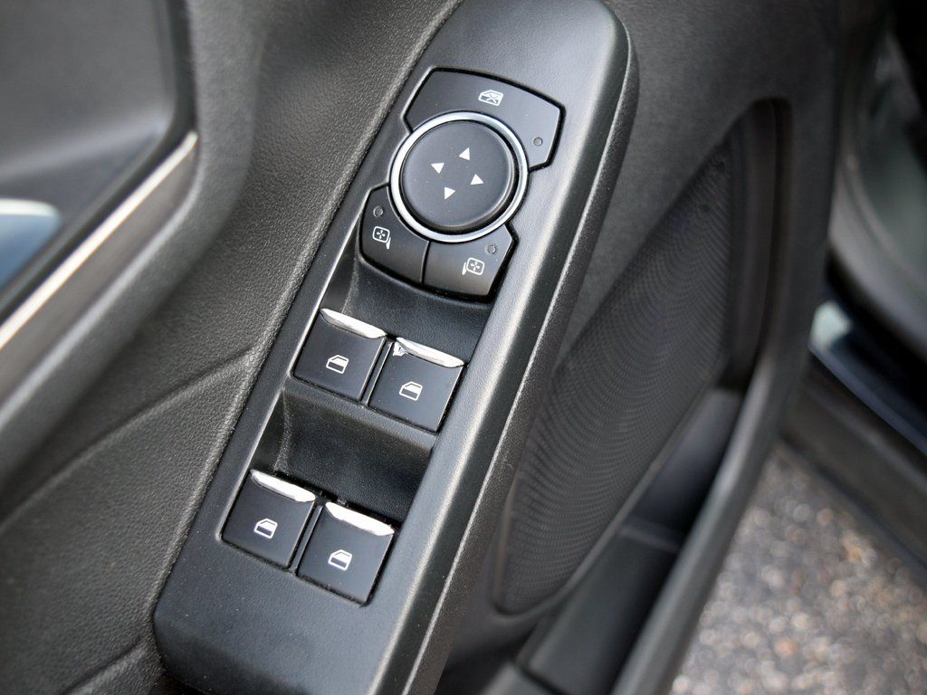 2022 Ford Escape Titanium - Photo 24