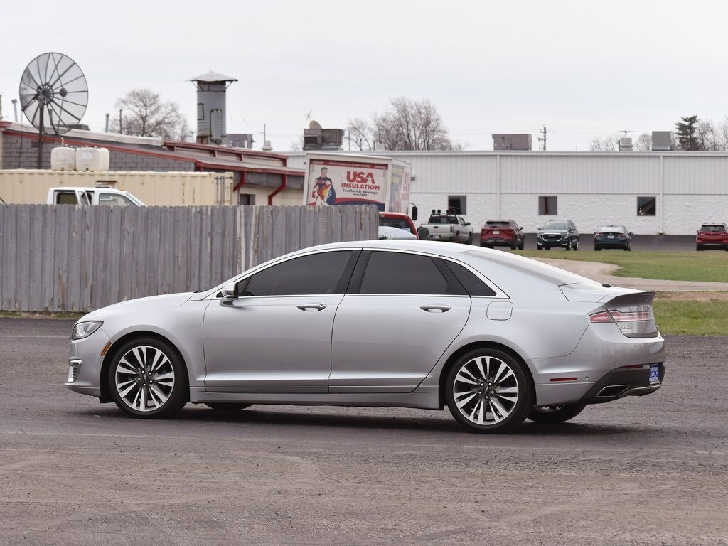 2020 Lincoln MKZ Reserve photo 3