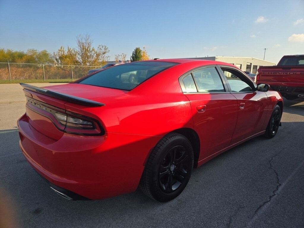 2022 Dodge Charger SXT photo 4