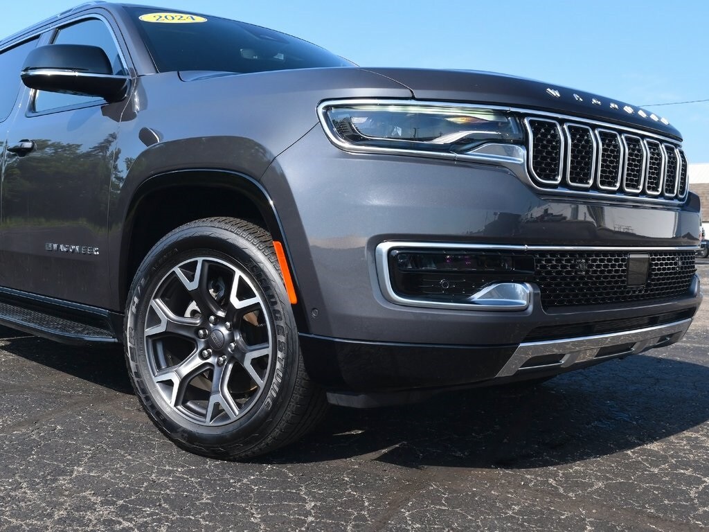 2024 Jeep Wagoneer L Series III photo 3