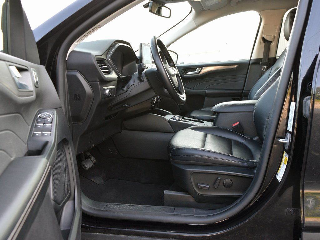 2022 Ford Escape Titanium - Photo 26