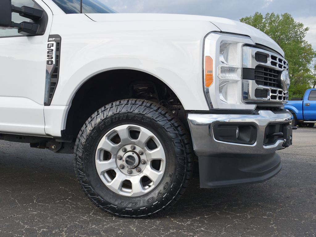 2023 Ford F-250 Super Duty XLT - Photo 12