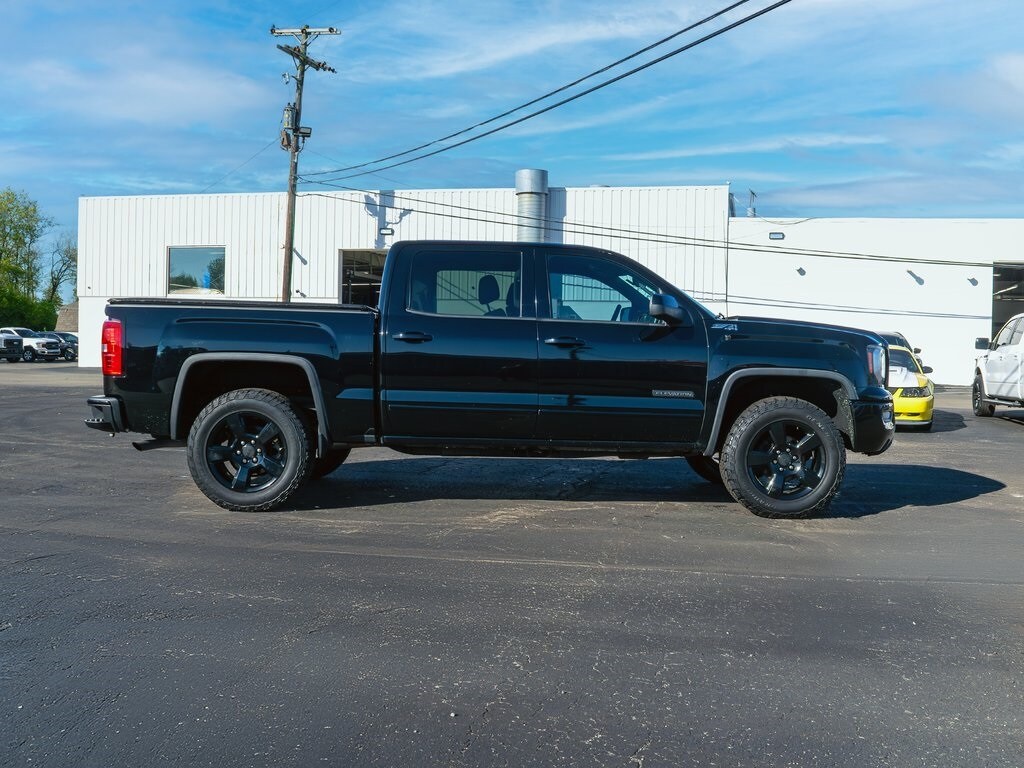 2017 Gmc Sierra 1500 SLE photo 2