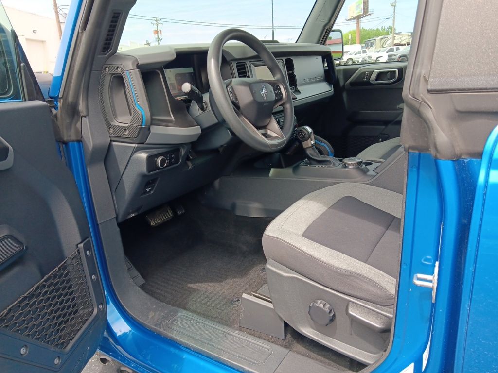 2023 Ford Bronco 4-Door Base - Photo 24