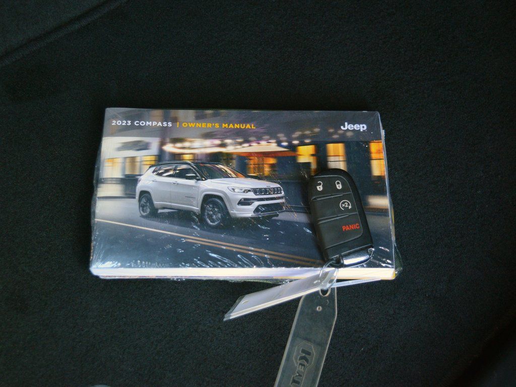 2023 Jeep Compass (RED) Edition - Photo 36