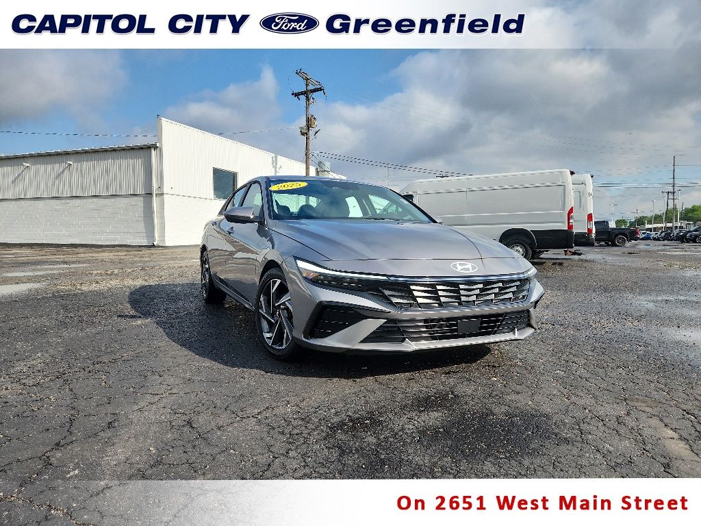 2025 Hyundai Elantra 2.0 Limited IVT's photo