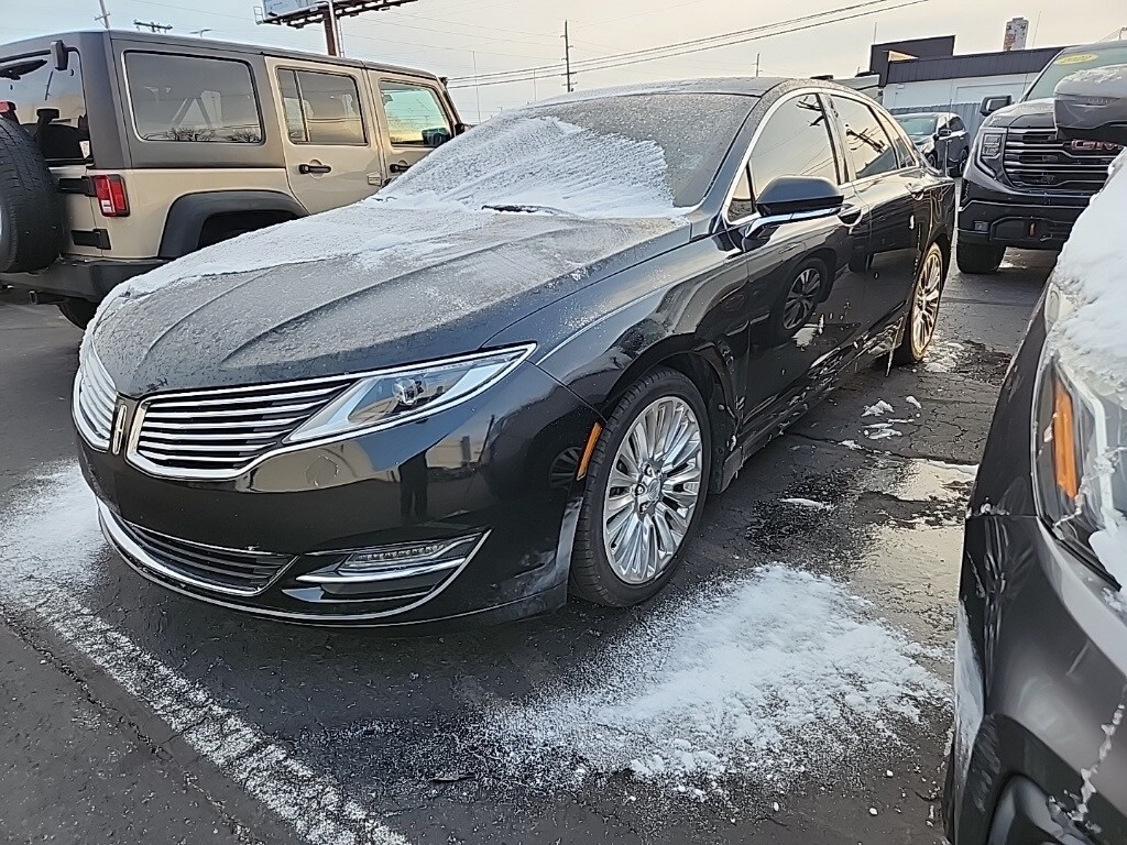 2014 Lincoln MKZ Base photo 3