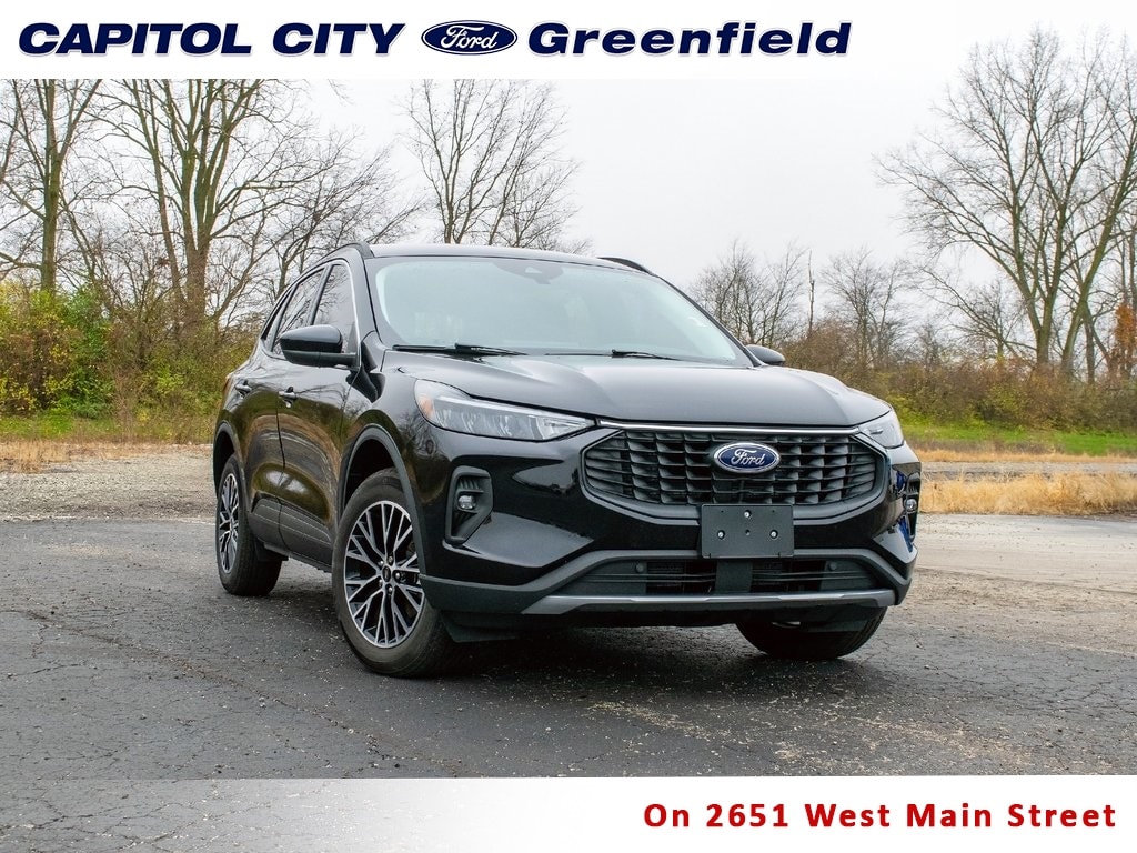 2024 Ford Escape PHEV's photo