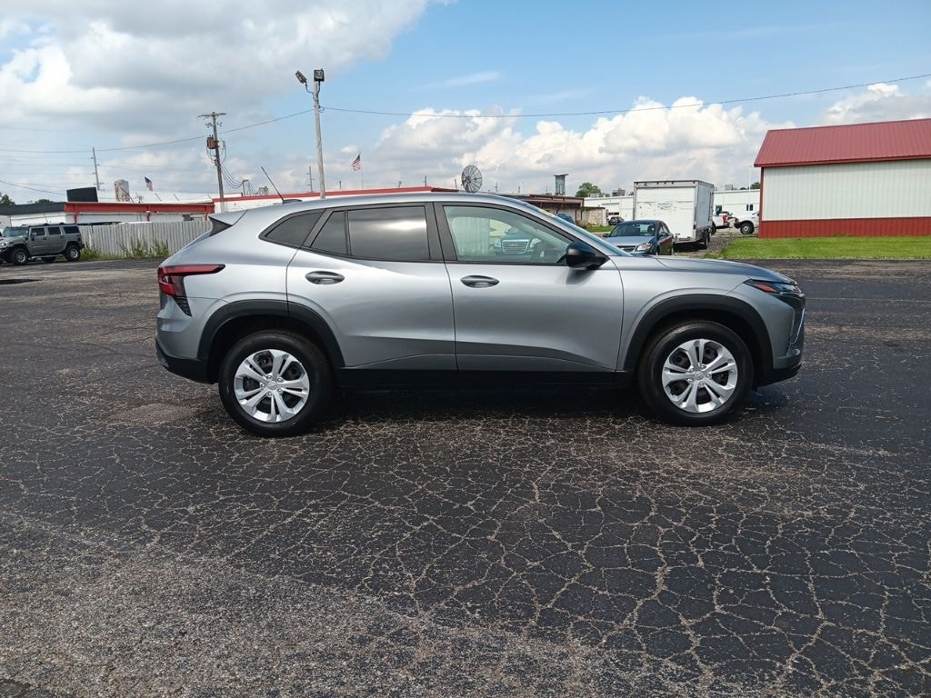 Used 2024 Chevrolet Trax LS SUV
