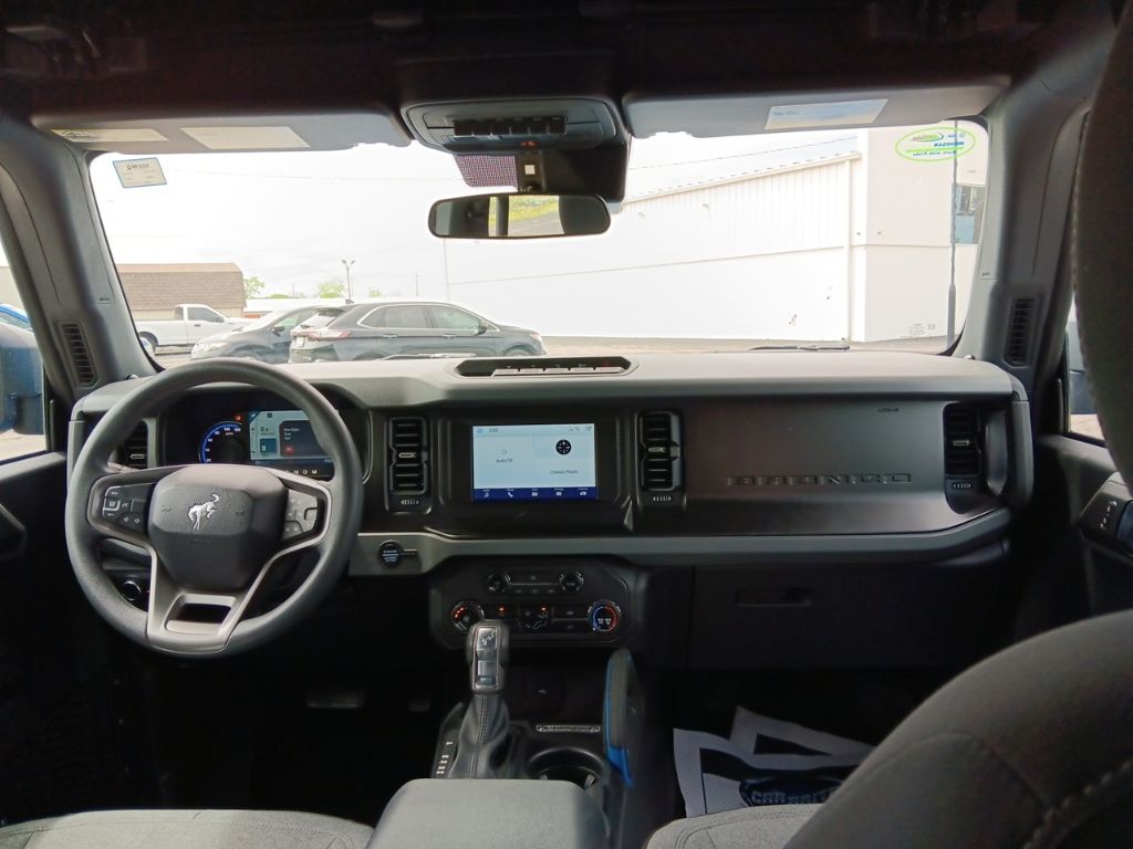 2023 Ford Bronco 4-Door Base - Photo 31