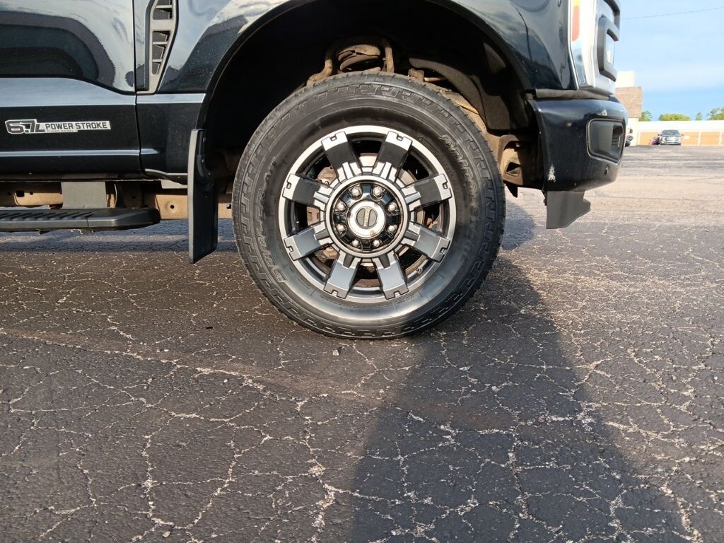 Used 2023 Ford F-250SD Lariat Truck
