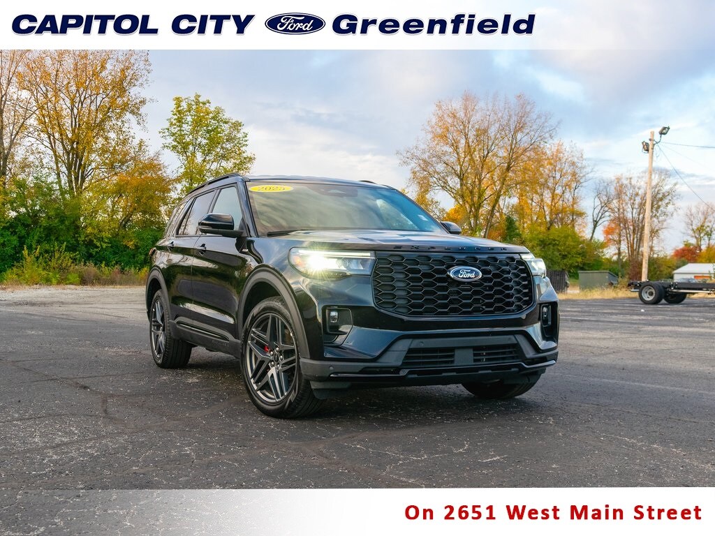 Used 2025 Ford Explorer ST-Line SUV