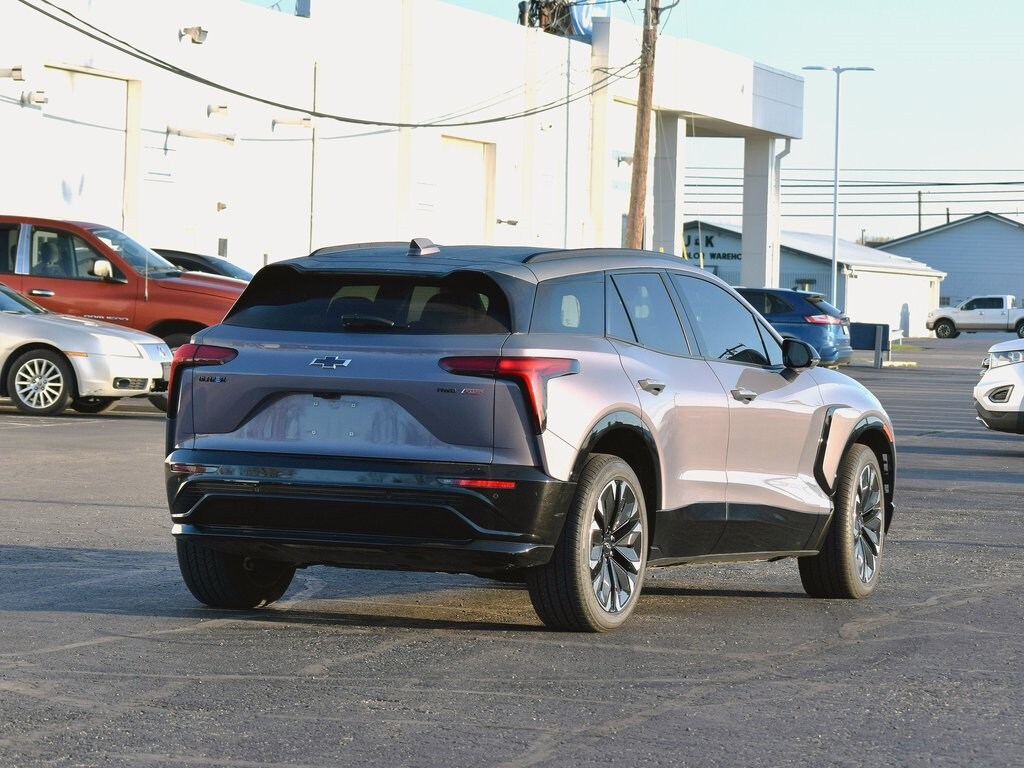 2024 Chevrolet Blazer EV RS photo 3