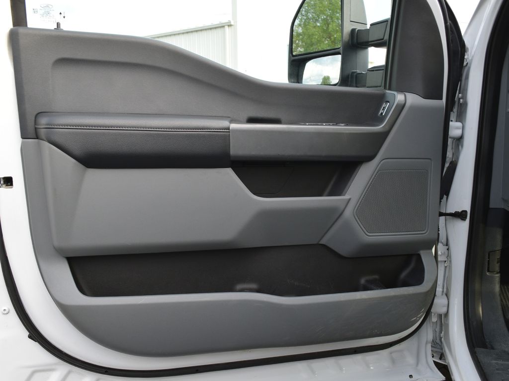 2023 Ford F-250 Super Duty XLT - Photo 25