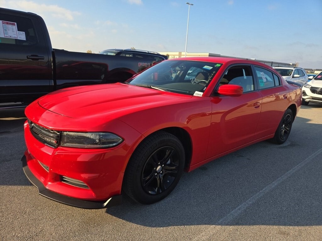 2022 Dodge Charger SXT photo 3