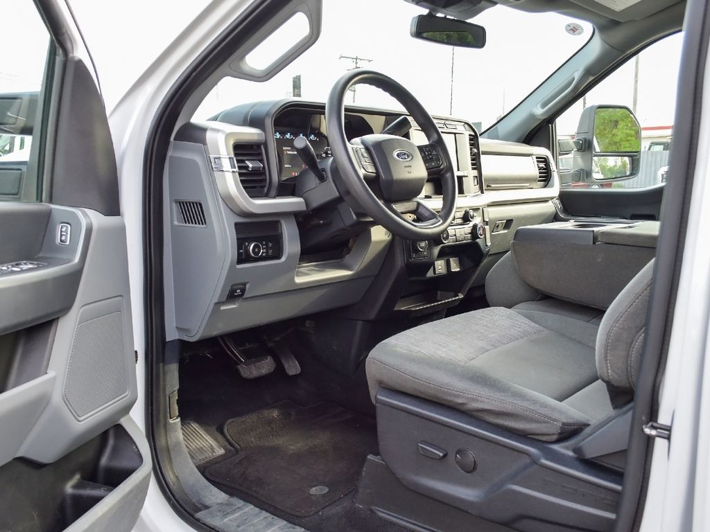 2023 Ford F-250 Super Duty XLT - Photo 26
