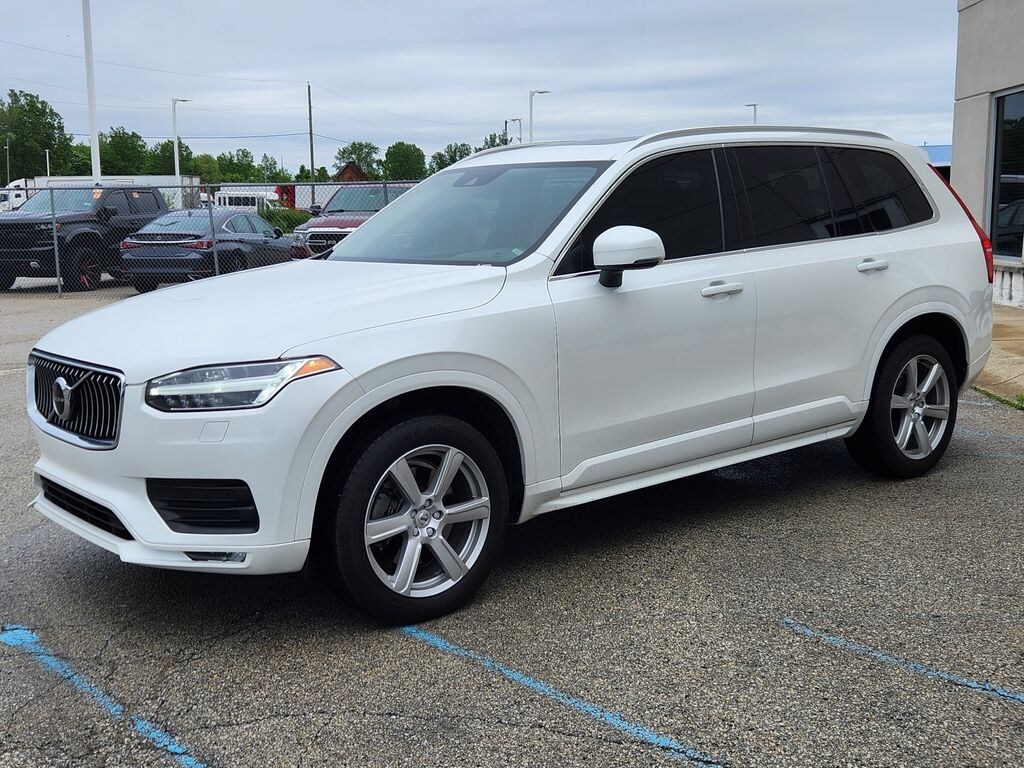 Used 2022 Volvo XC90 T5 Momentum SUV