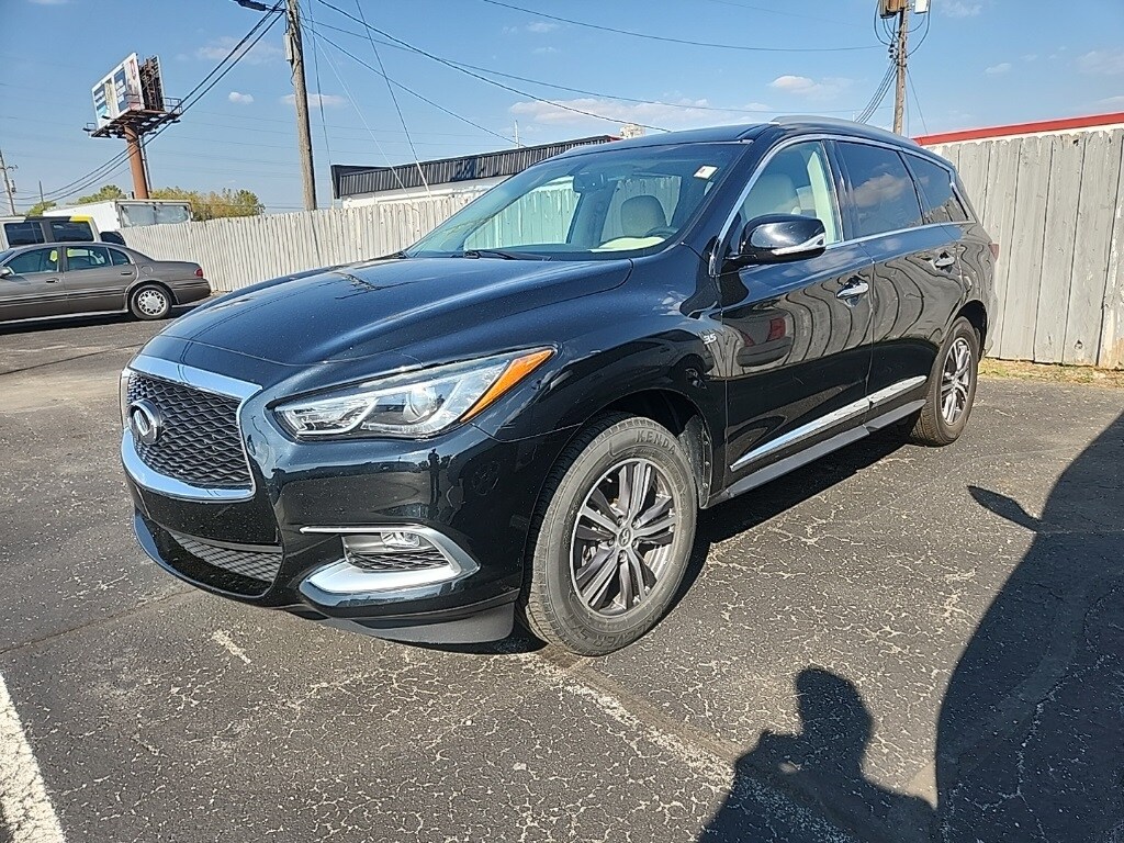 2016 Infiniti QX60 Base photo 2