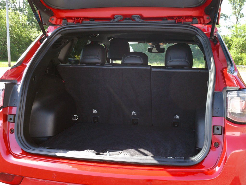 2023 Jeep Compass (RED) Edition - Photo 6