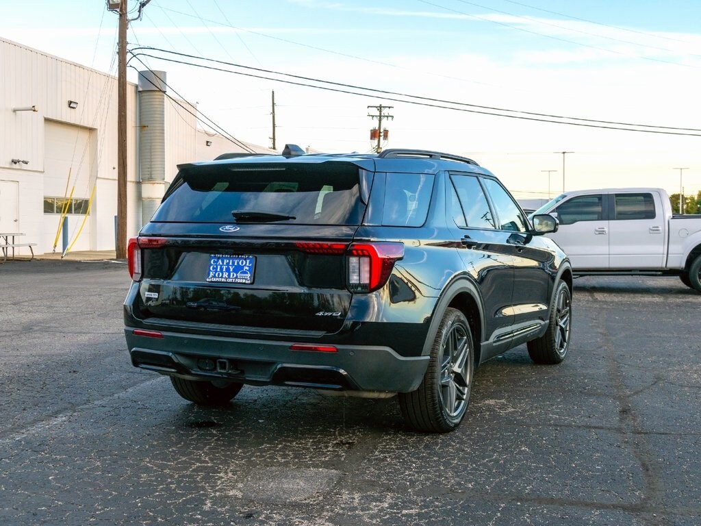 Used 2025 Ford Explorer ST-Line SUV