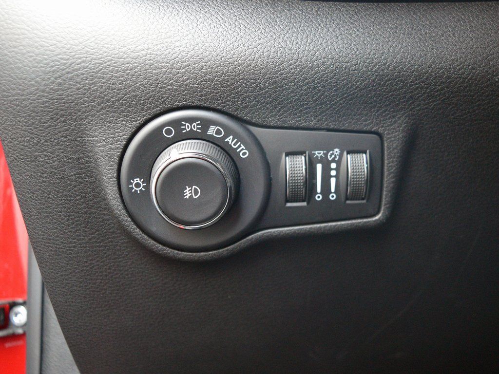 2023 Jeep Compass (RED) Edition - Photo 22