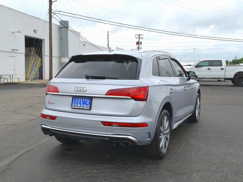 2022 Audi SQ5 Premium Plus photo 3