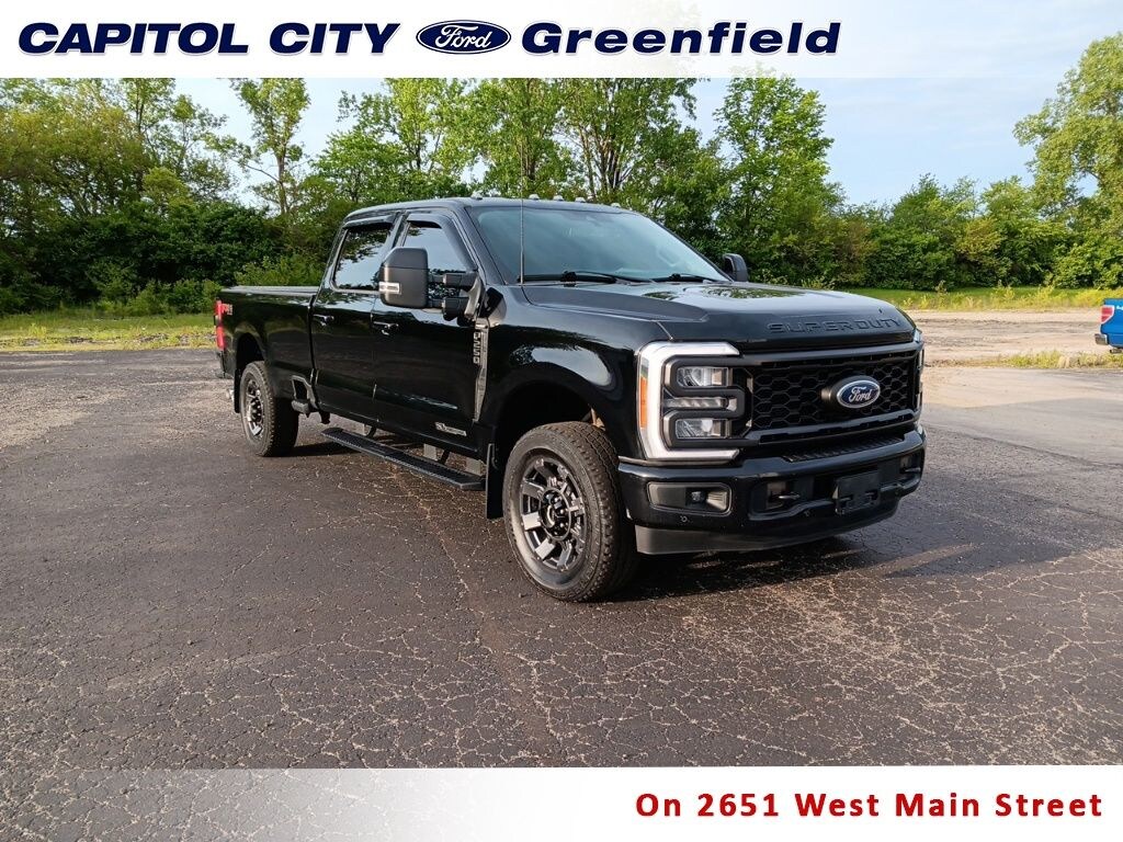 Used 2023 Ford F-250SD Lariat Truck
