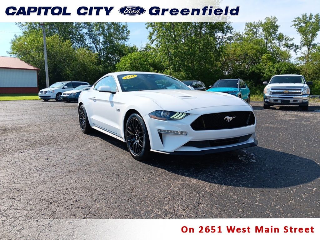 2021 Ford Mustang GT Fastback's photo