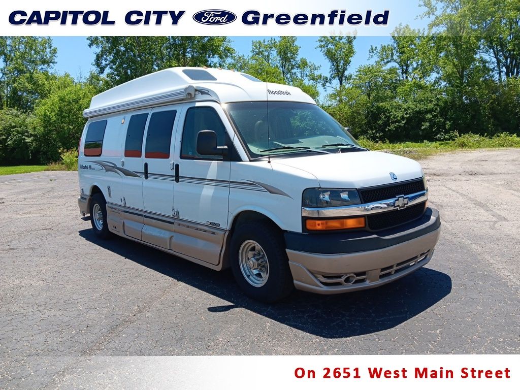 2004 Chevrolet Express 3500 Extended's photo