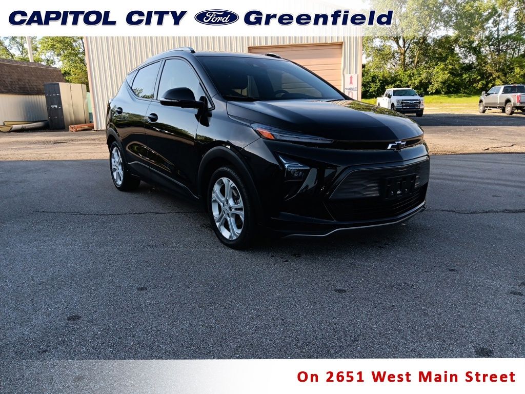 2023 Chevrolet Bolt EUV LT's photo