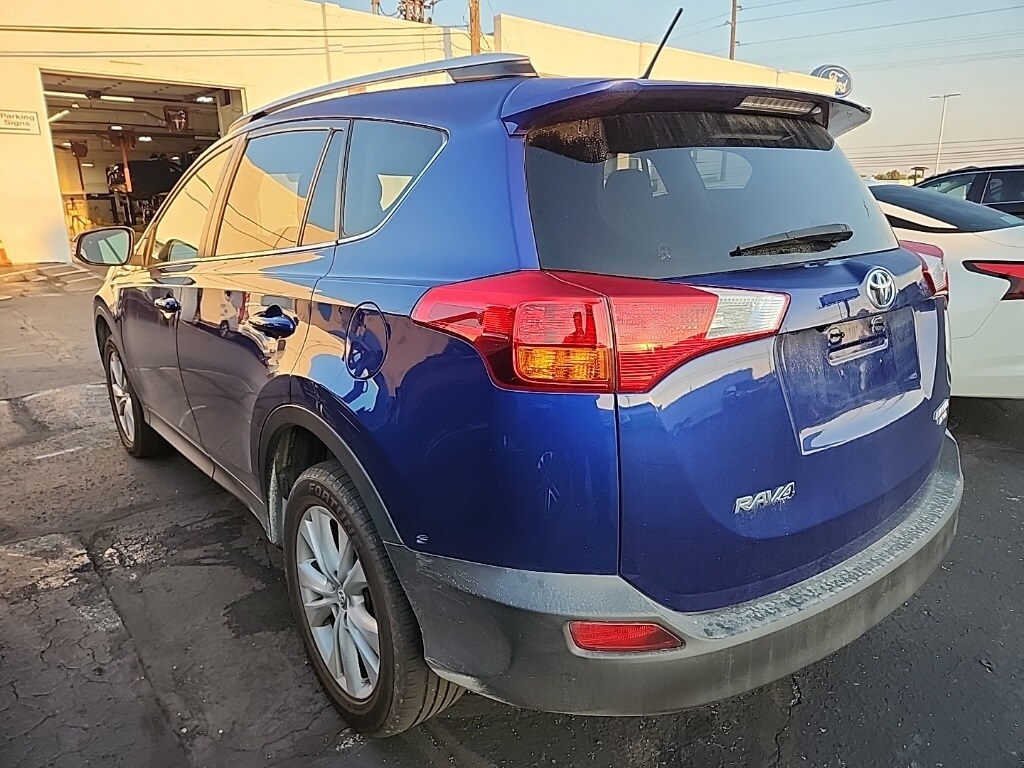 2015 Toyota RAV4 Limited photo 3