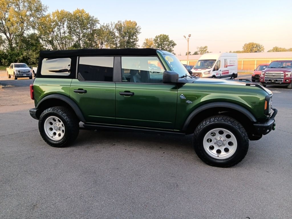 Used 2022 Ford Bronco Black Diamond SUV