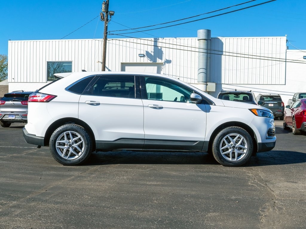 Used 2024 Ford Edge SEL SUV