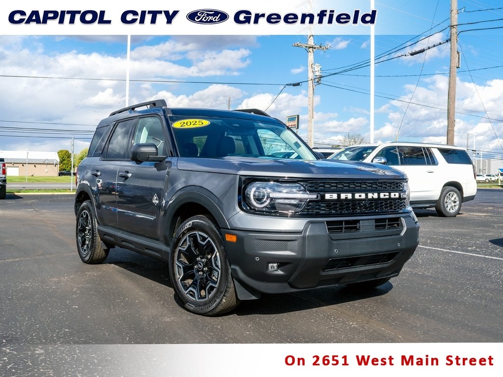 2025 Ford Bronco Sport Outer Banks's photo