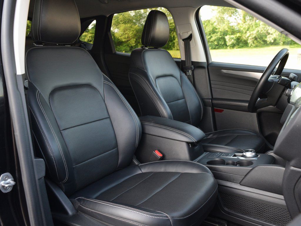 2022 Ford Escape Titanium - Photo 33