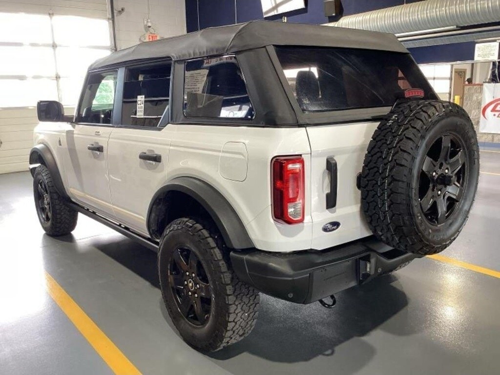 Used 2022 Ford Bronco Black Diamond SUV