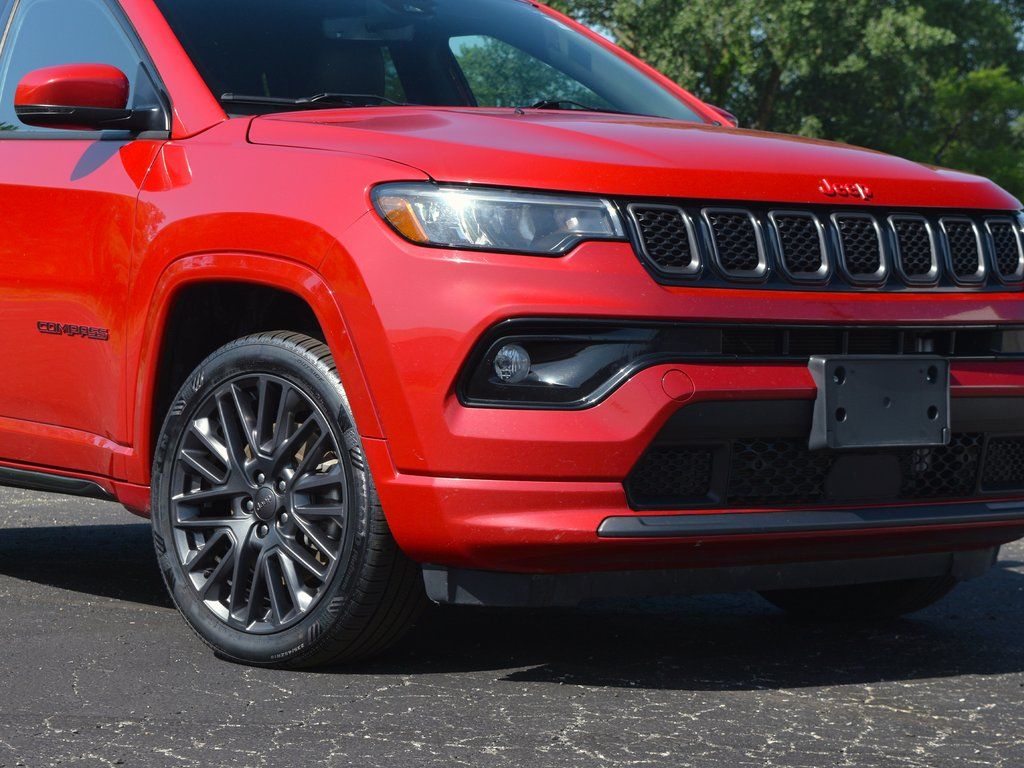 2023 Jeep Compass (RED) Edition - Photo 10